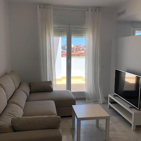 Atico 1 Dormitorio Con Terraza En Calle Vicente Aleixandre กาดิซ ภายนอก รูปภาพ